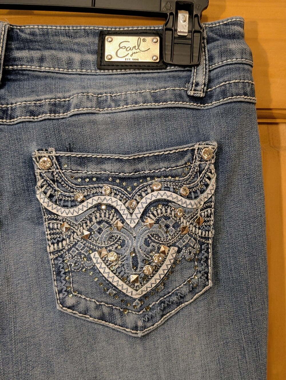 Earl Jeans Slim Boot Cut Blue Medium Wash Sz 6 Denim Rhinestone Embroidered